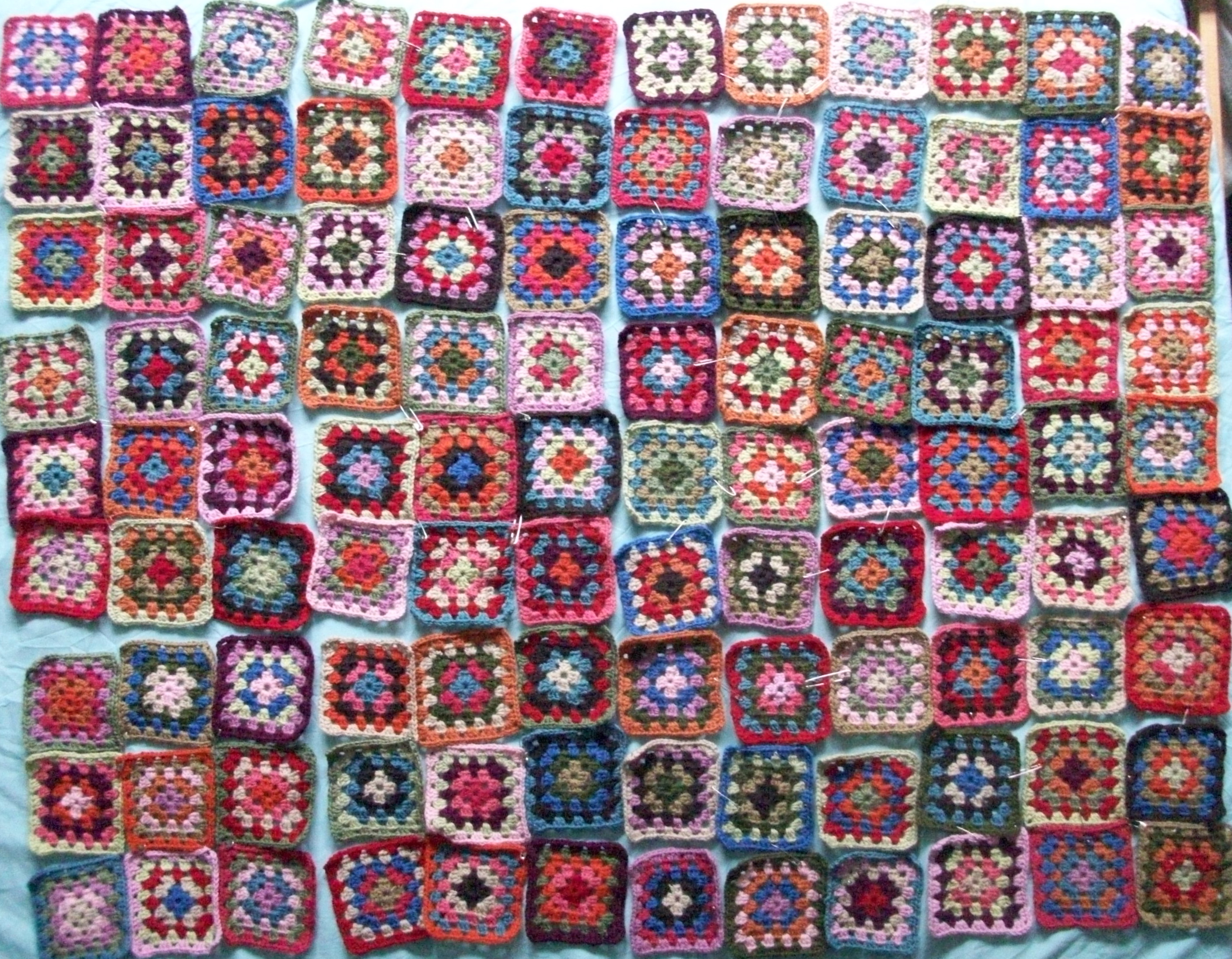 crochet_blanket_laid_out_100_3286