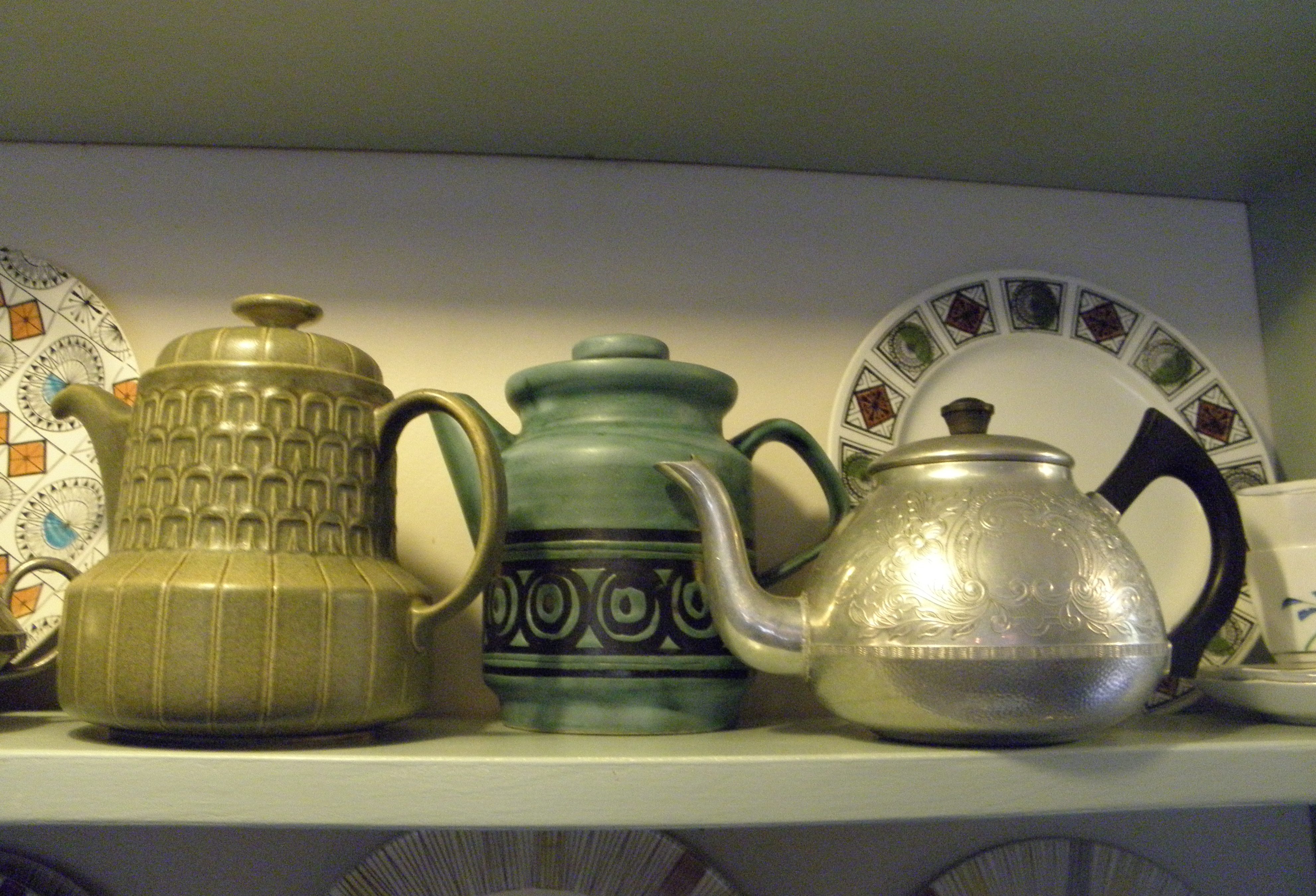 Voewood_kitchen_shelves_OLYMPUS DIGITAL CAMERA