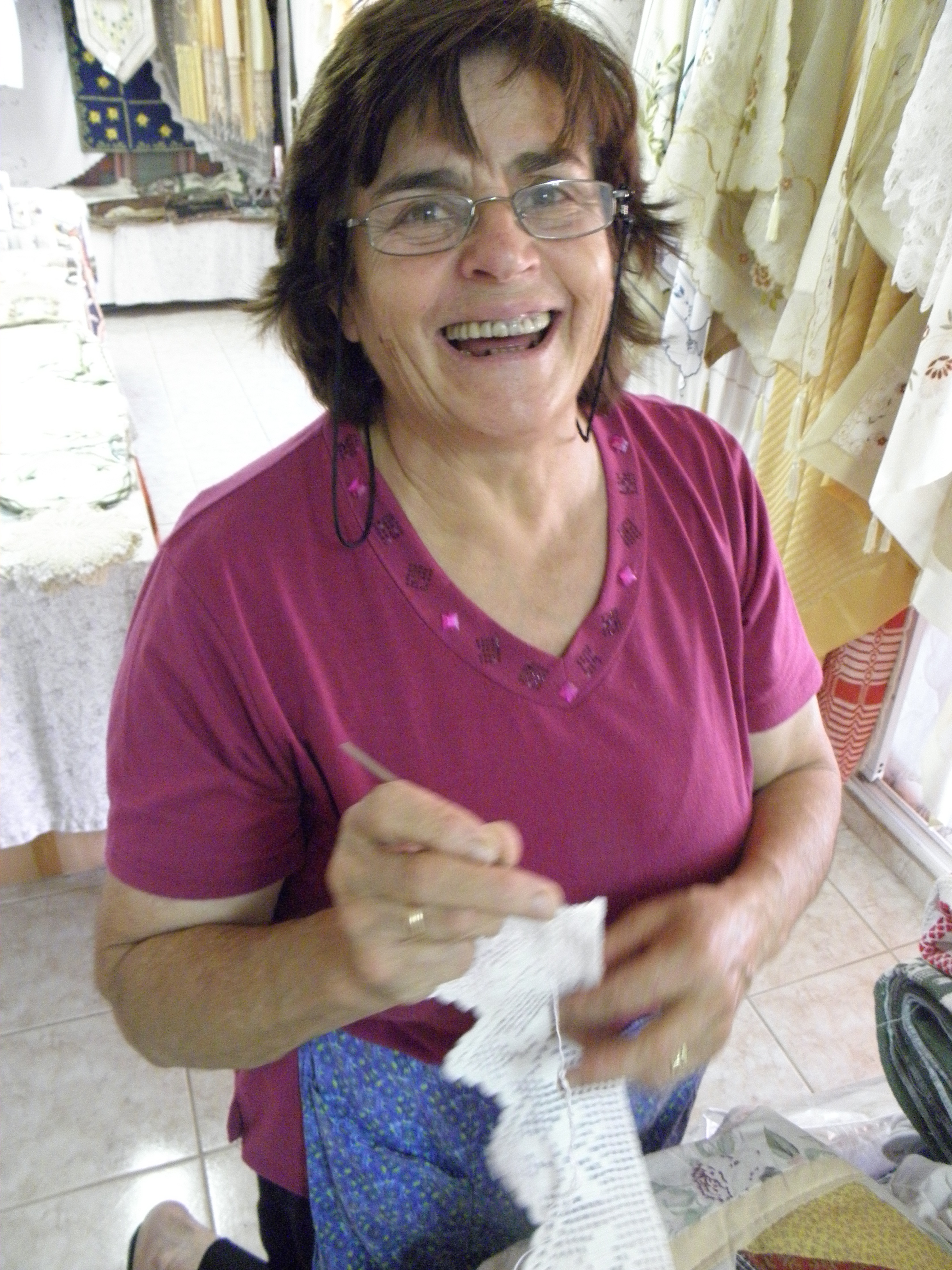 Greek_crochet_lady_P8110123