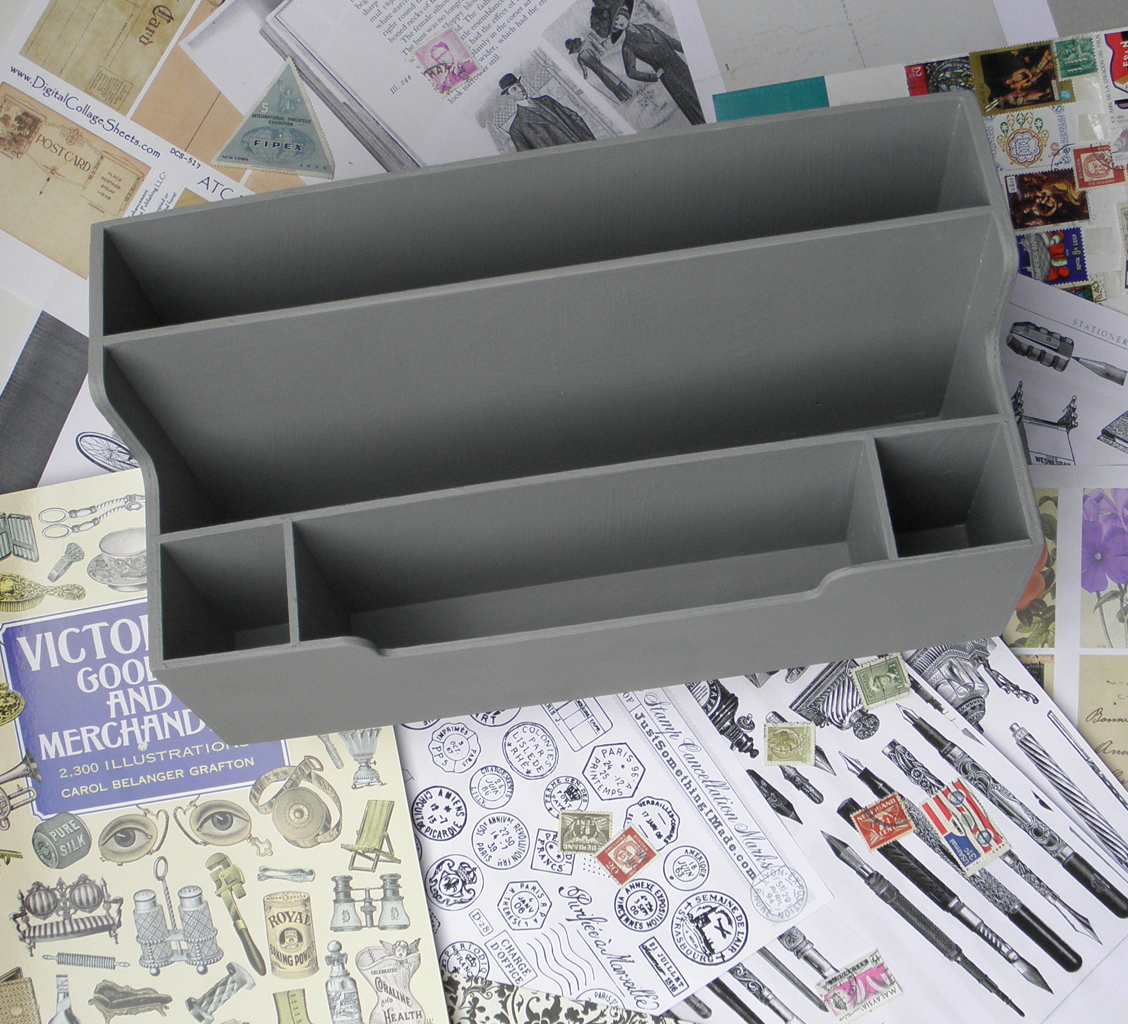 decoupage_letter_rack