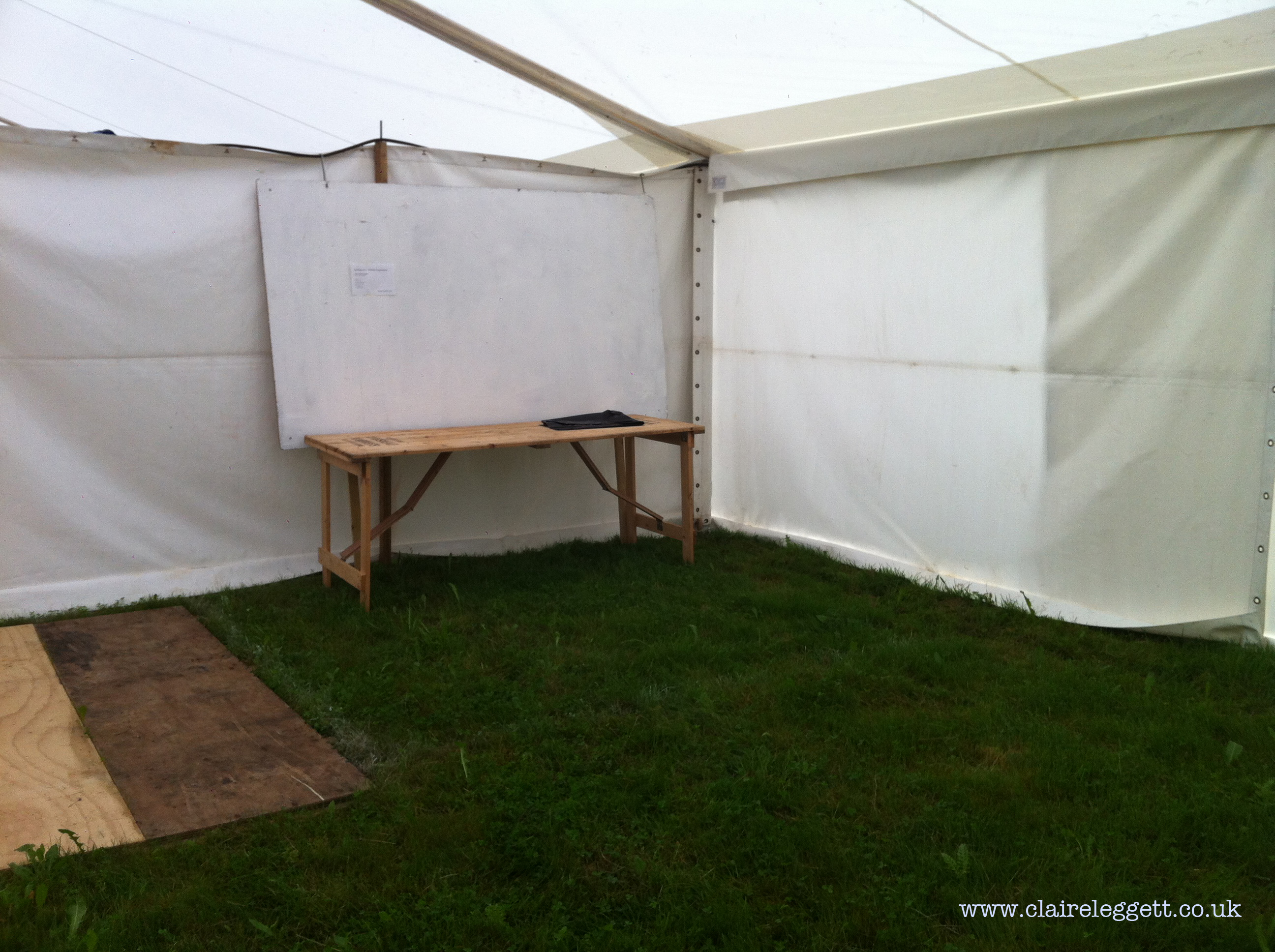 claire_leggett_patchings_2014_setup1