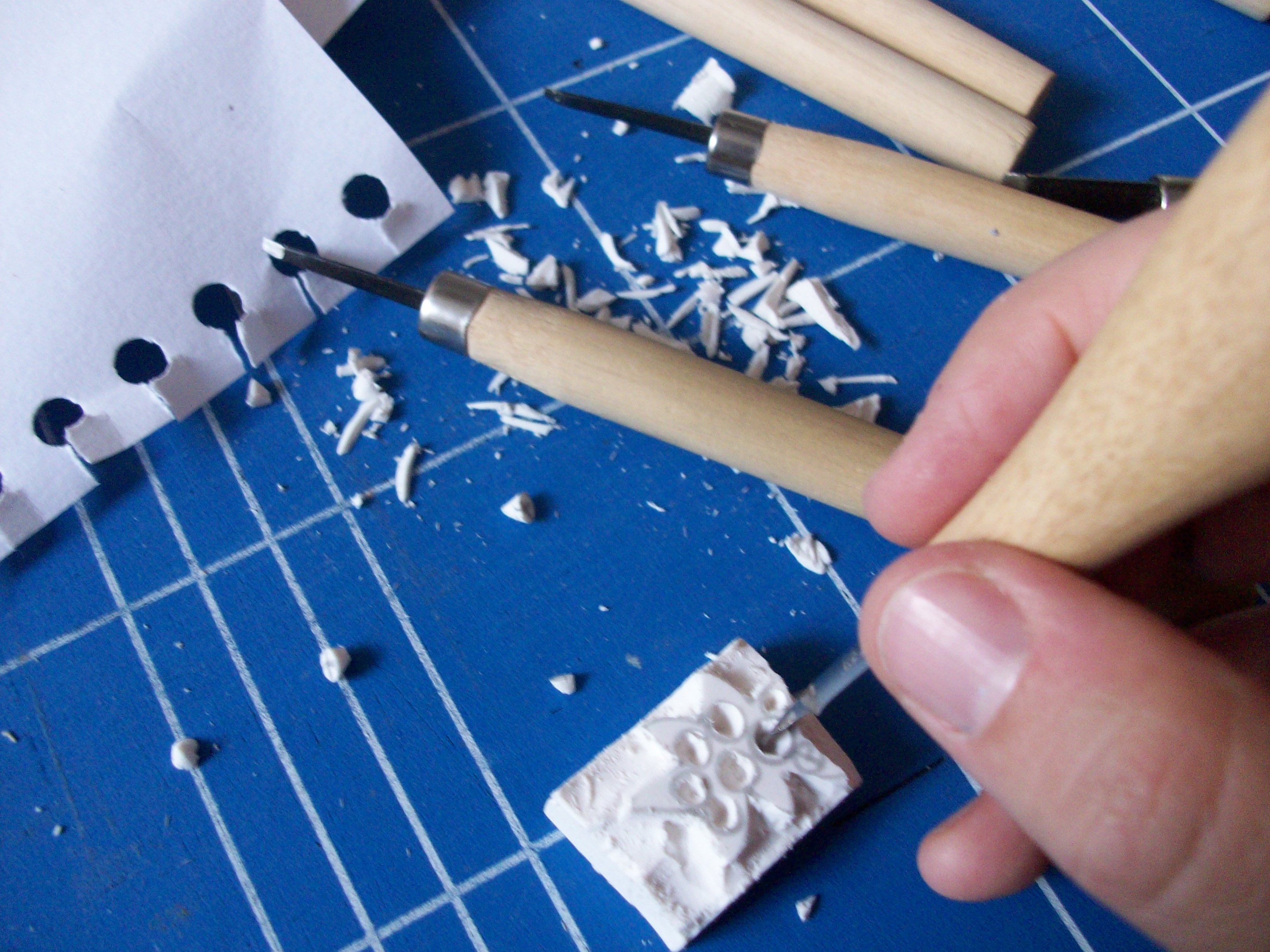 cutting a printing block