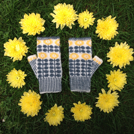 claire_l_bunty mitt 1